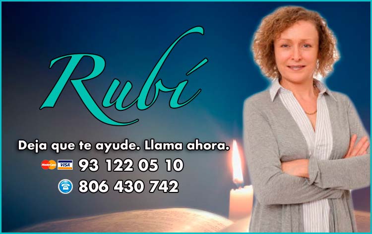 consulta de tarot con Rubí